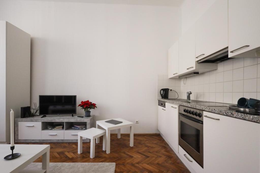 Apartment 10-Next Metro U3 Wiedeń Zewnętrze zdjęcie